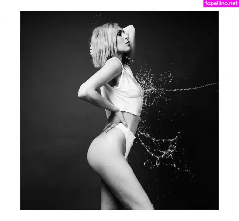 Rumer Willis OnlyFans Thumbnail #td6bxuq0s7