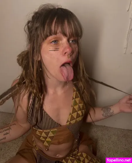 Runeforfree OnlyFans Thumbnail #AbTdFWzy9Z