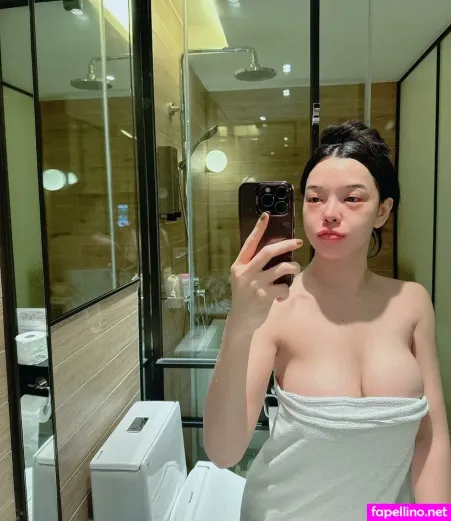 Rungarun Kunlawong OnlyFans Thumbnail #QDcfwiMA62