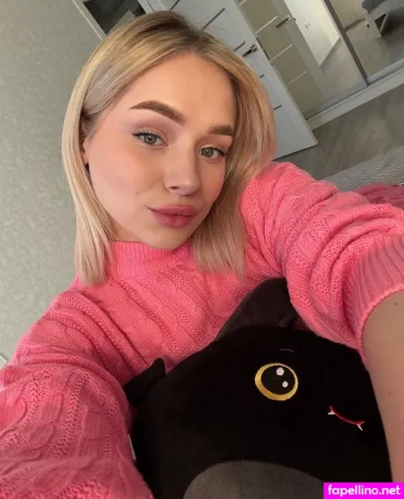 Rus Lana OnlyFans Thumbnail #19pqgUxcPL