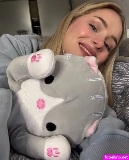 Rus Lana OnlyFans Thumbnail #AjGUha8nMK