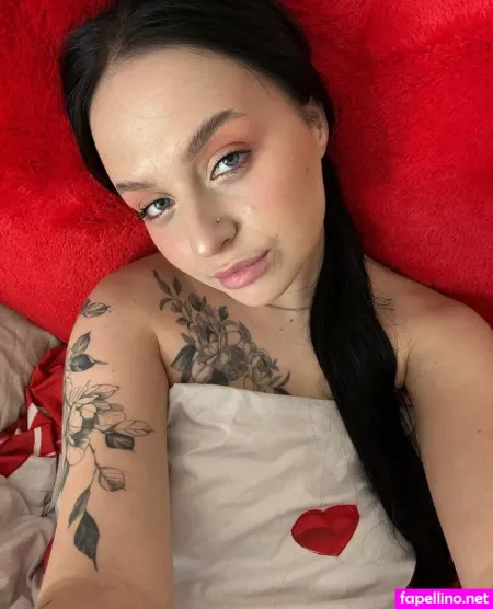 Ruslanka02 OnlyFans Thumbnail #32Df20oc8I