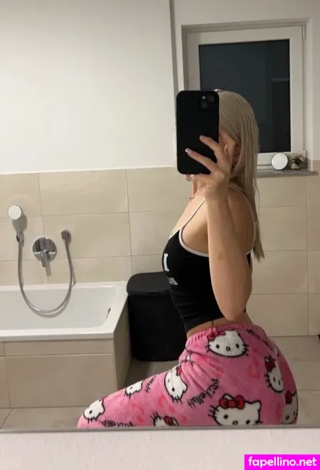 Russianlucy OnlyFans Thumbnail #pGie7q8iE4