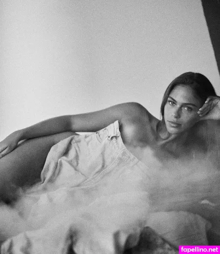 Ruth Benaim OnlyFans Thumbnail #4eKRsCWea9