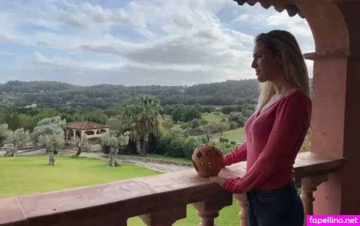 Ruth Hofmann OnlyFans Thumbnail #3dIh4EtV13