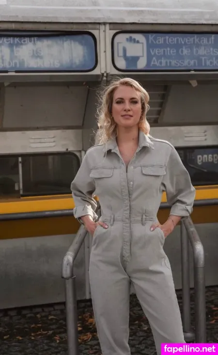 Ruth Hofmann OnlyFans Thumbnail #4rKfqf6hKd