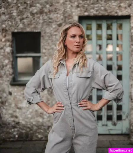 Ruth Hofmann OnlyFans Thumbnail #8rjsny8xWt