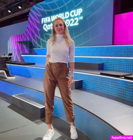 Ruth Hofmann OnlyFans Thumbnail #GKAwVGJ8Hi