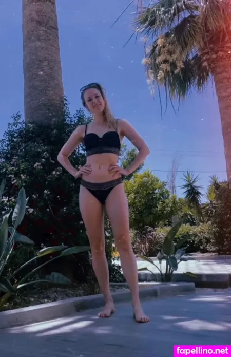 Ruth Hofmann OnlyFans Thumbnail #MUPqj0tQdu