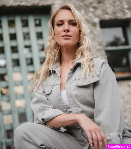 Ruth Hofmann OnlyFans Thumbnail #cNkZrqty49