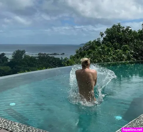 Ruth Moschner OnlyFans Thumbnail #CZhaLt1Jnk