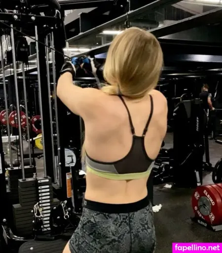 Ruzhena Bedzir OnlyFans Thumbnail #2dp1YPhvNW