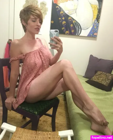 Ryanneredd OnlyFans Thumbnail #YOVfCwRX0l