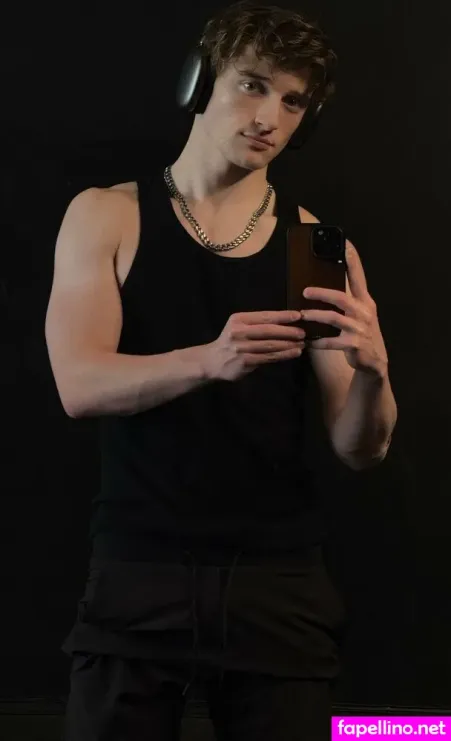 Ryder Knightly OnlyFans Thumbnail #TWu4rzwBIJ