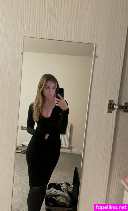 Ryliepink 1 OnlyFans Thumbnail #7TgQUz6qjV