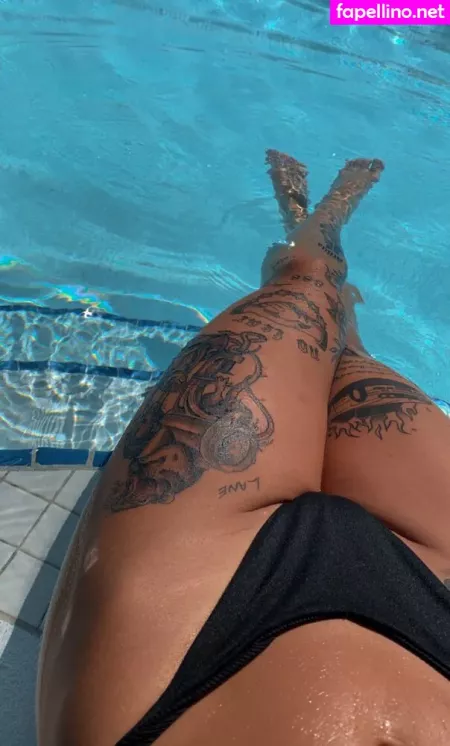 Ryrenee OnlyFans Thumbnail #IYJ7Ed3QBq