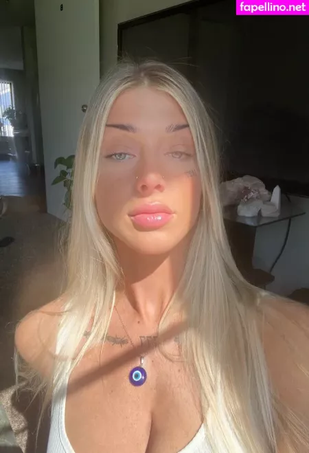 Ryrenee OnlyFans Thumbnail #NzPtsxrWWN