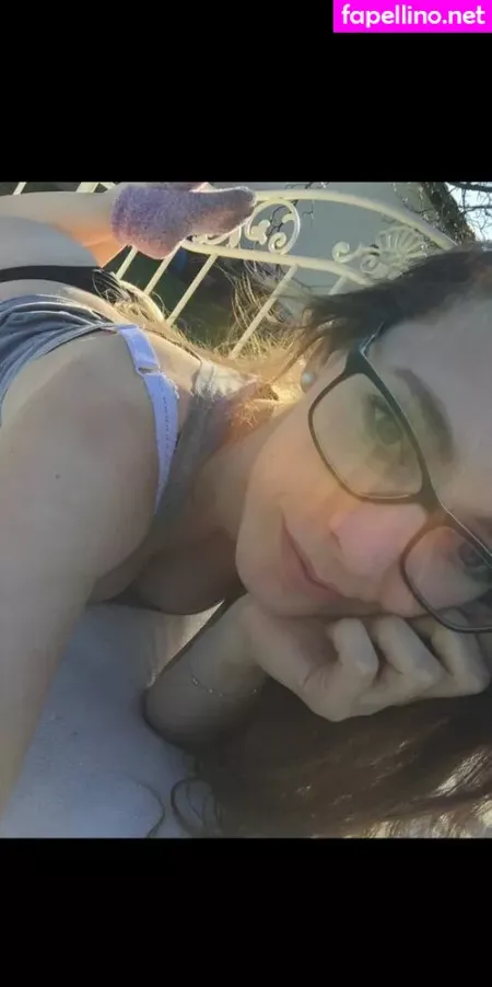 S B 1994 OnlyFans Thumbnail #4zpQy2takg