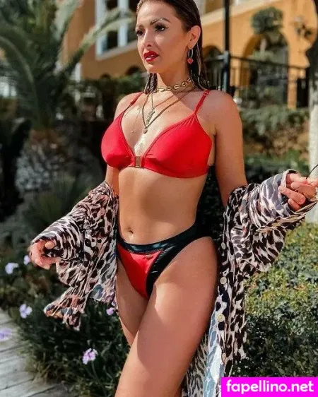 S H A N E L OnlyFans Thumbnail #0UxYLDumBT