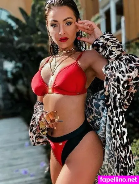 S H A N E L OnlyFans Thumbnail #LFtefwAW7b