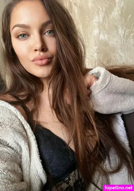 S I L V I A OnlyFans Thumbnail #jnW8pCaSNS