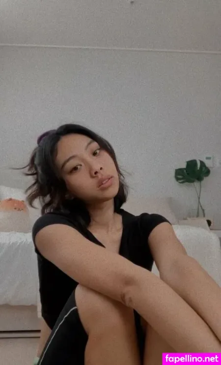 S Kim OnlyFans Thumbnail #5gThLgZVip