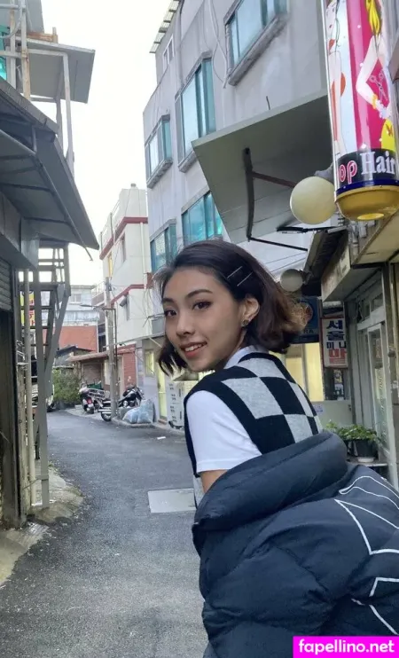 S Kim OnlyFans Thumbnail #74G2xX7PAw