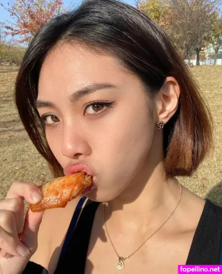 S Kim OnlyFans Thumbnail #CFf5kZHzRL