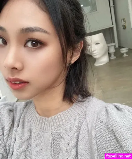 S Kim OnlyFans Thumbnail #b9lkle9A8y