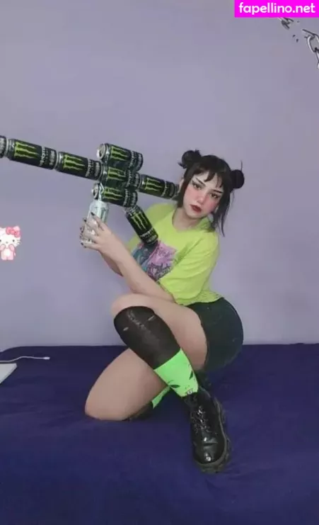 S Sk8ter Girl OnlyFans Thumbnail #EgUo7Zb9zL