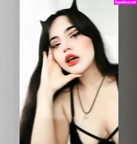 S Sk8ter Girl OnlyFans Thumbnail #PwO2ouytEV