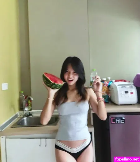 S Suikaa OnlyFans Thumbnail #sWAL0DidsL