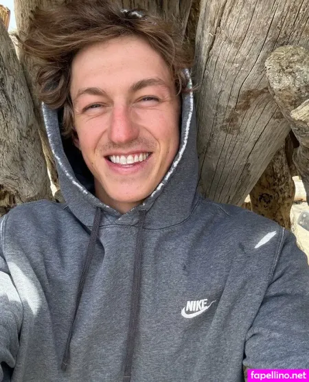 S1monpetrikov OnlyFans Thumbnail #OSxkzYNdI8