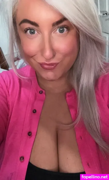 S4r4htait OnlyFans Thumbnail #KvLUY76DEE