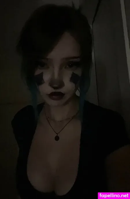 Saabine777 OnlyFans Thumbnail #PugneVmxVo