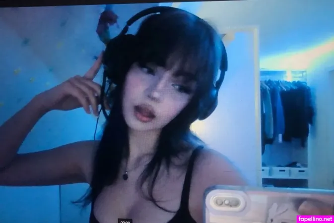 Saabine777 OnlyFans Thumbnail #ameoC7mUvv