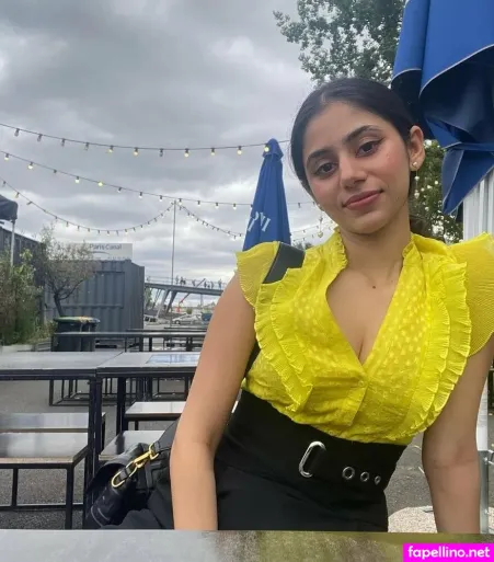 Saachi Kapoor OnlyFans Thumbnail #qf14OllgxA