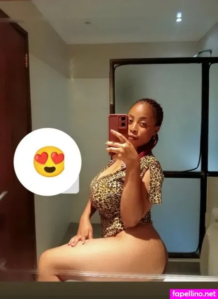 Saadahali5 OnlyFans Thumbnail #zJ8XiZher2