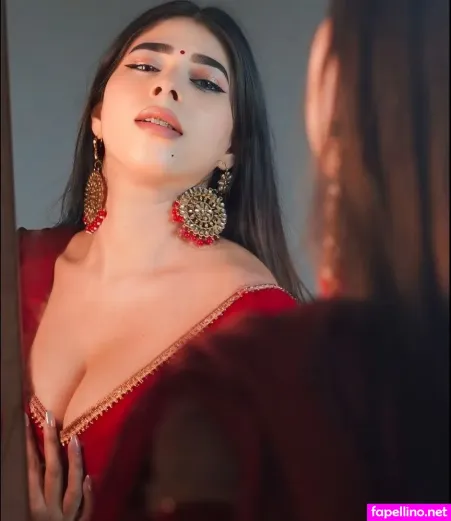 Saanvi032 OnlyFans Thumbnail #aubgVRTren