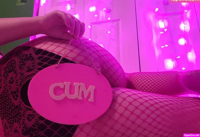 Sabersenpai OnlyFans Thumbnail #CLeJxjEjwW