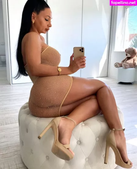 Sabina Santl OnlyFans Thumbnail #btkdT2LL28