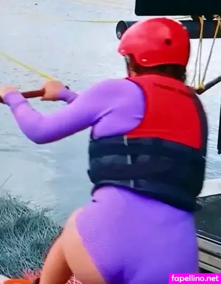 Sabre Norris OnlyFans Thumbnail #4jyrryhVb3