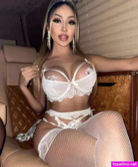 Sabrina Agarie OnlyFans Thumbnail #UygW9nhk7i