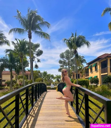 Sabrina Brier OnlyFans Thumbnail #XeqKeIFw7O