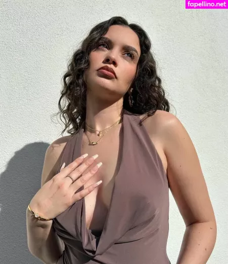 Sabrina Claudio OnlyFans Thumbnail #2T8K0qU0YO