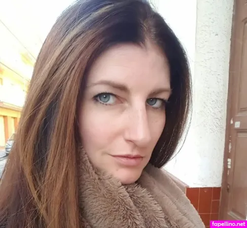 Sabrina Deep OnlyFans Thumbnail #XNJLAqNKrB