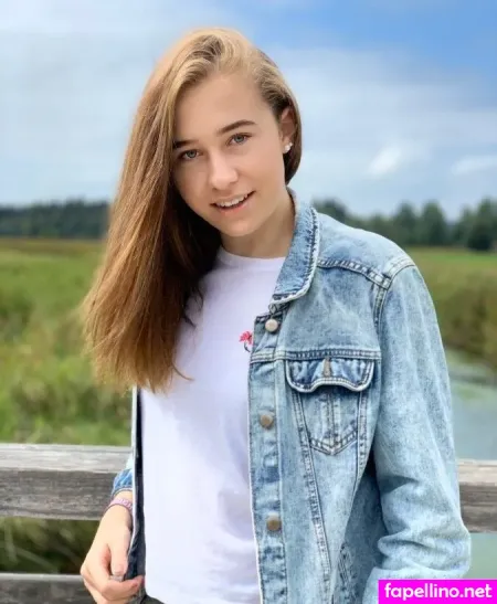 Sabrina Immler 1 OnlyFans Thumbnail #29aa2wD992
