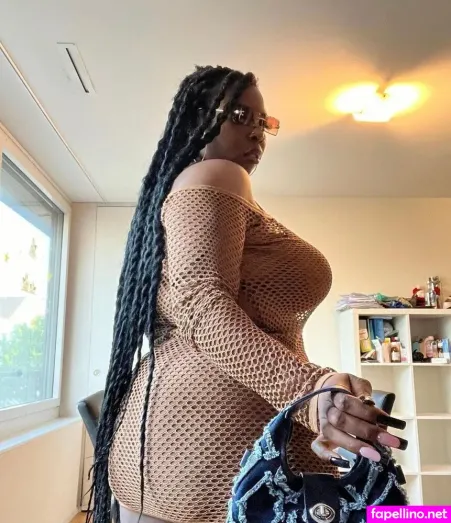 Sabrina Kayode OnlyFans Thumbnail #S64F7owUr7