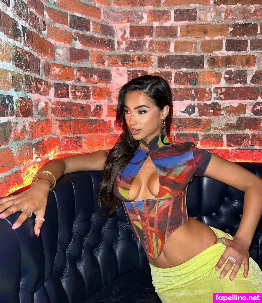 Sabrina Khouiel , sabrinak______ Nude Leaked OnlyFans Photo #27MYKw4DW8