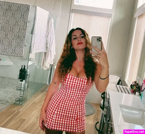Sabrina Leamon OnlyFans Thumbnail #liv5nLVGrn